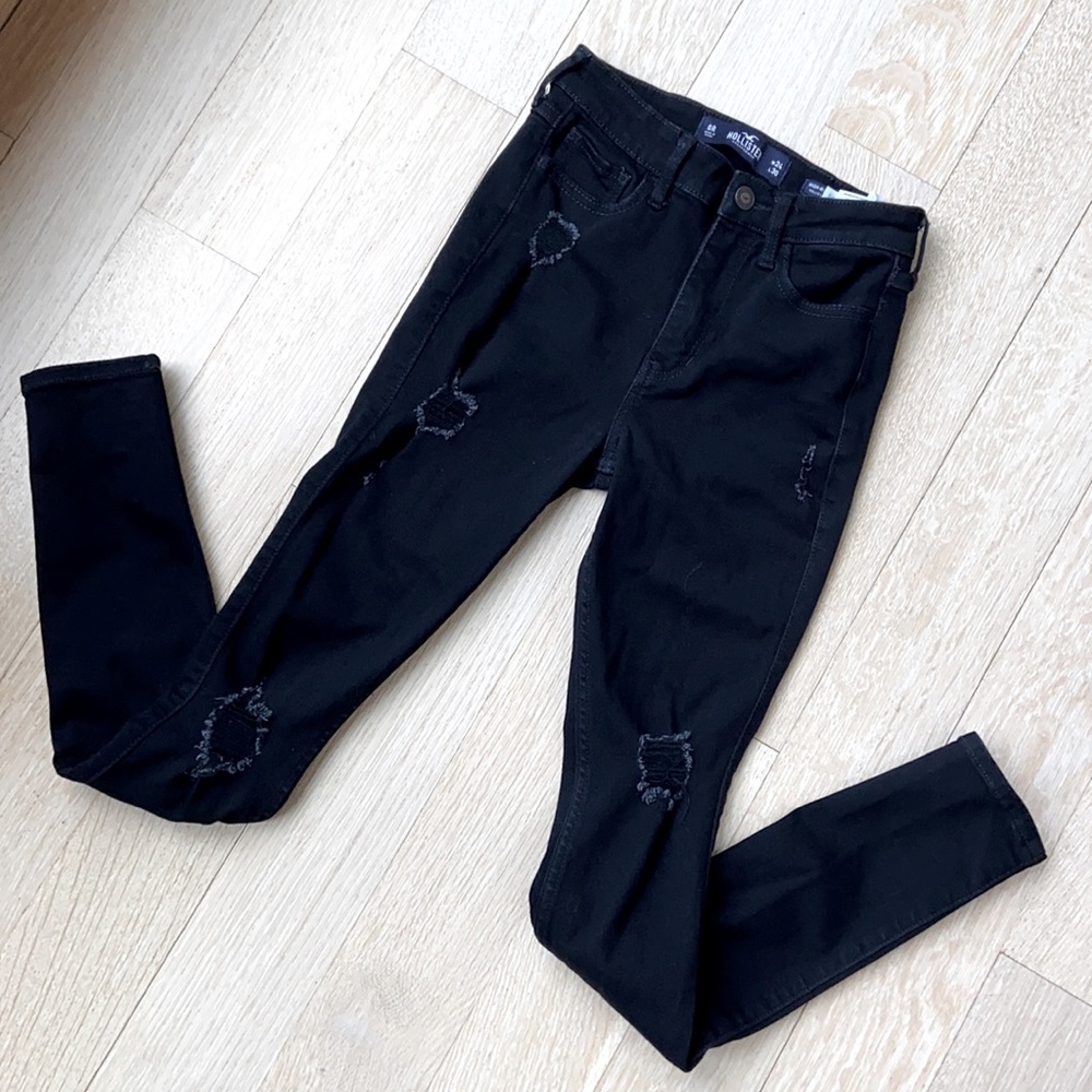 Hollister High-Rise Super Skinny Classic Stretch Black Distressed Jeans